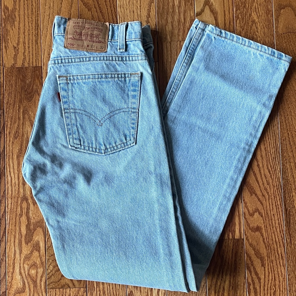 Women’s Vintage Levi's 505 Classic Straight Leg Denim Jeans in Light Blue